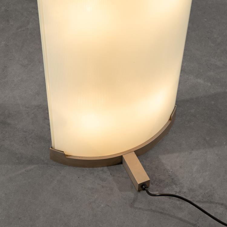 Bild 2 zu Objekt, Stehleuchten Modell Pirellone, Gio Ponti, Fontana Arte, Mailand, K-18 583